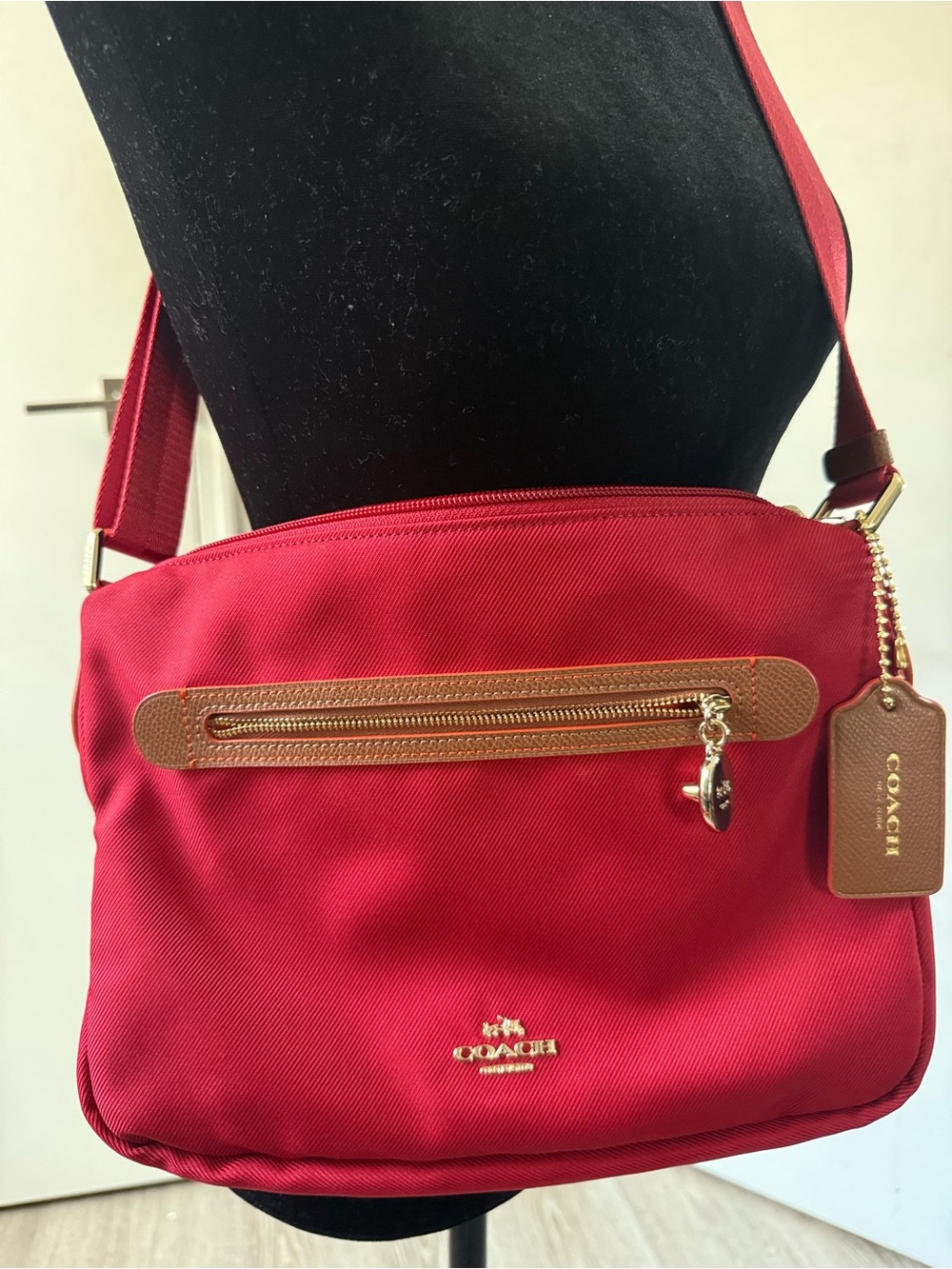 Coach Sawyer Nylon Leather Shoulder Crossbody Bag Red Crimson 2016 Pristine - Picture 2 of 14